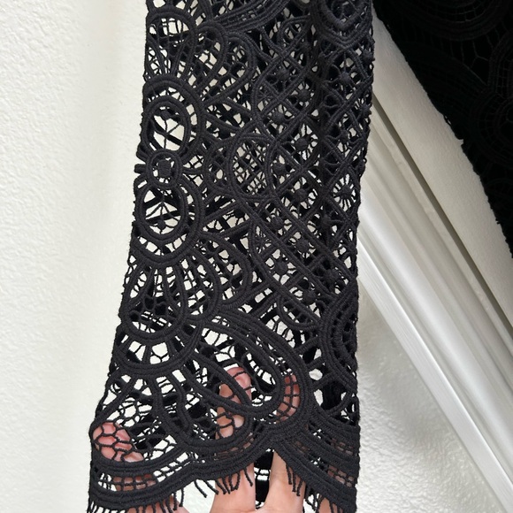 NWT. SEZANE Sarah dress in BLACK guipure, sz 8. - Picture 7 of 11